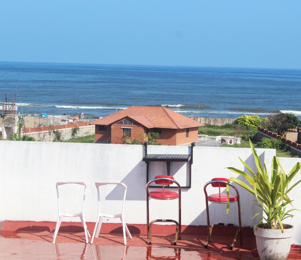 Kolam Elliots Beach Chennai Exterior foto