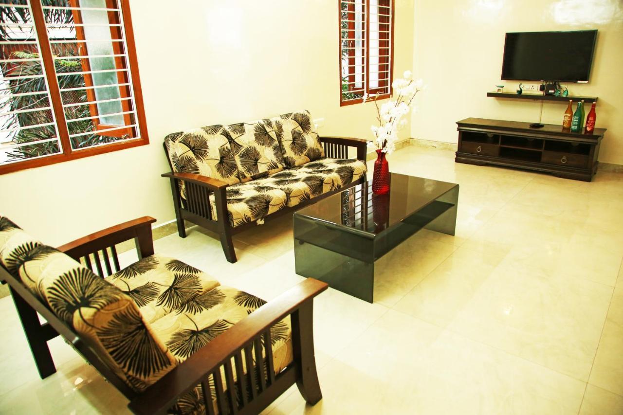 Kolam Elliots Beach Chennai Exterior foto
